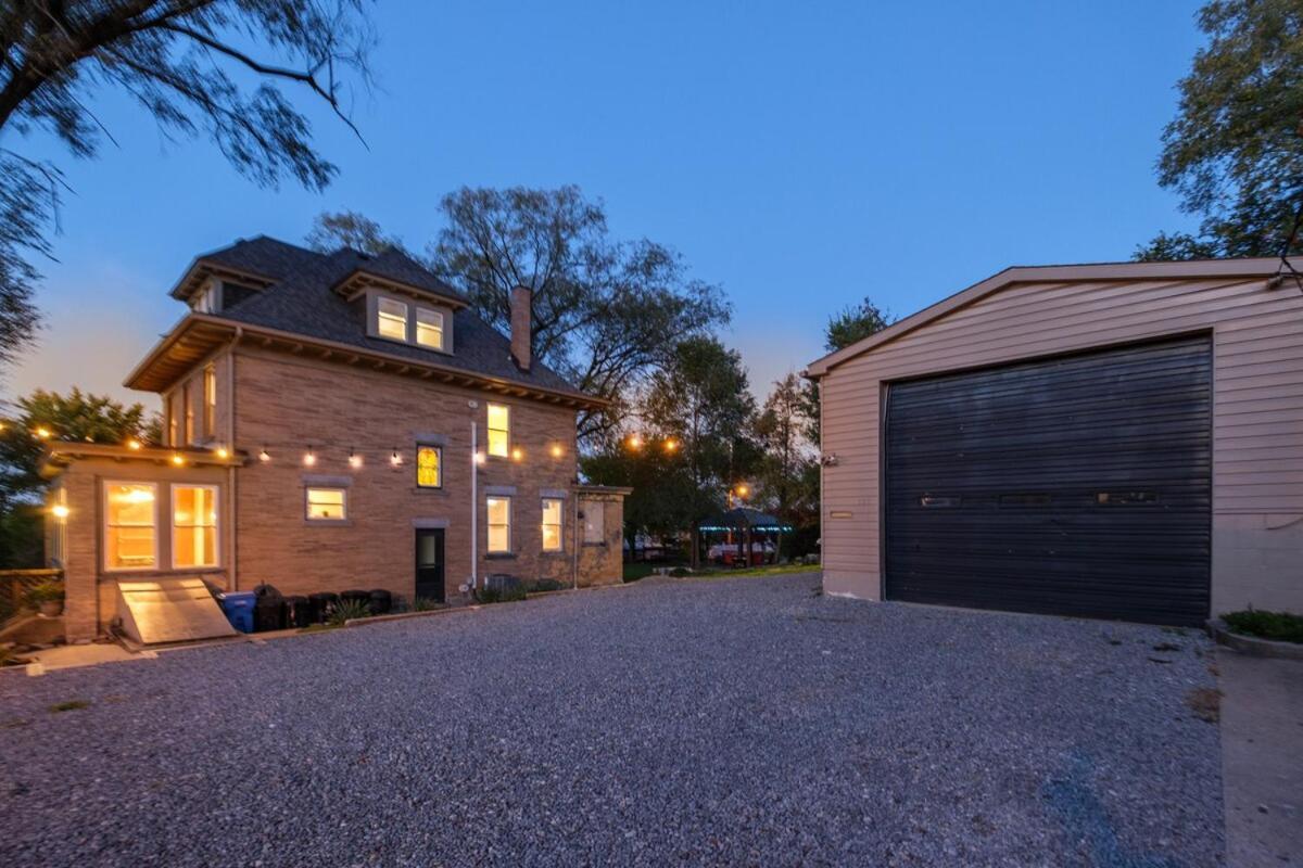 Holiday home Ideal For Big Groups And Family Retreats! Sleeps 17 Pittsburgh